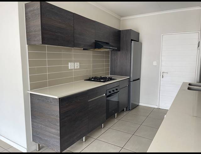 1 BEDROOM APARTMENT FOR SALE IN OLIVEDALE